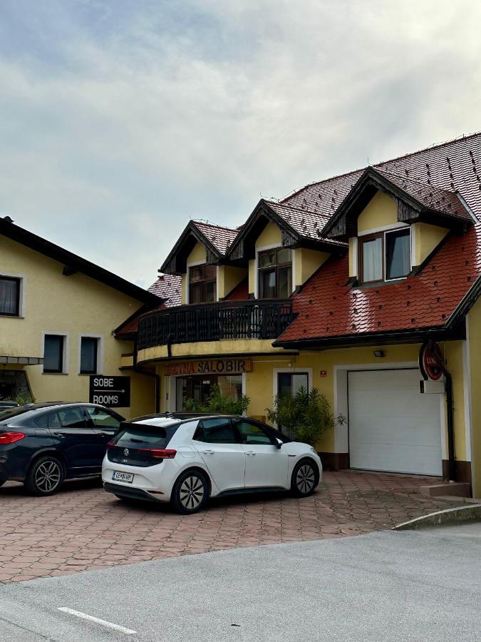 Karla'S House Bed & Breakfast Dobje pri Planini Exterior foto